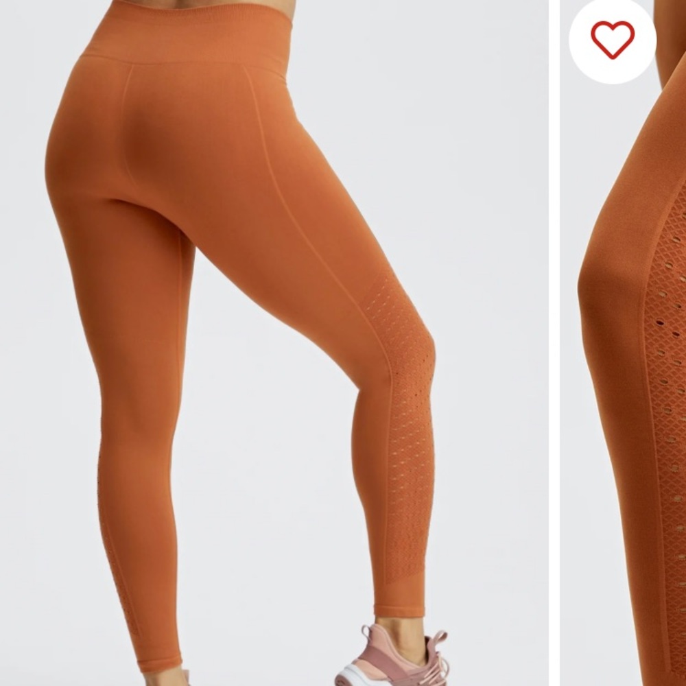 Seamless High-Waisted 7/8 Legging in Burnt Orange - Picture 3 of 4